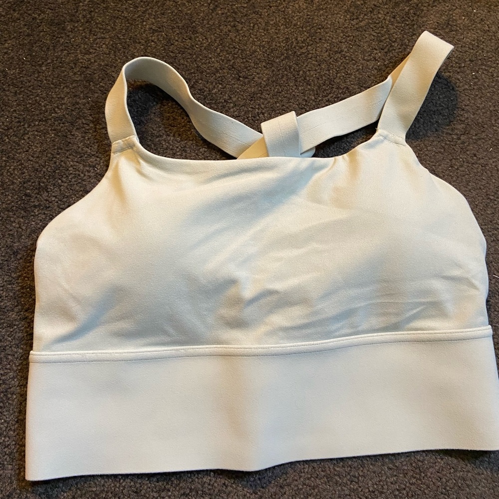 Athleta Warrior Longline Bra in Sage Green 💚